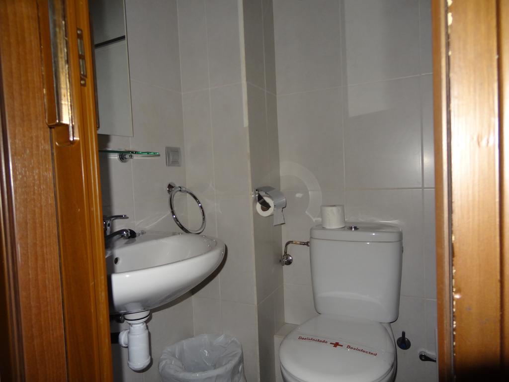 Hotel Hostal Cal Forner Andora  Pokój zdjęcie