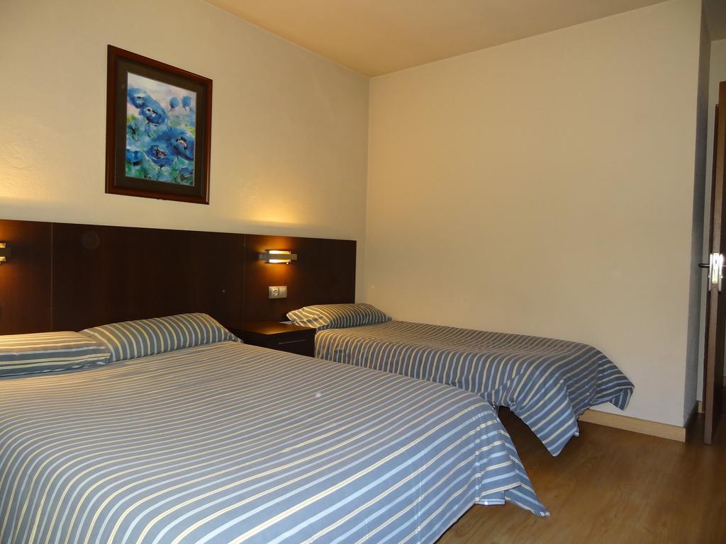 Hotel Hostal Cal Forner Andora  Pokój zdjęcie