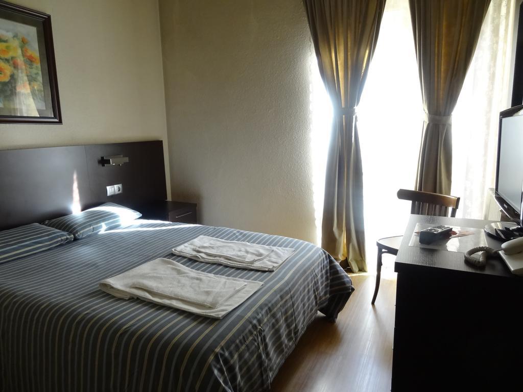 Hotel Hostal Cal Forner Andora  Zewnętrze zdjęcie