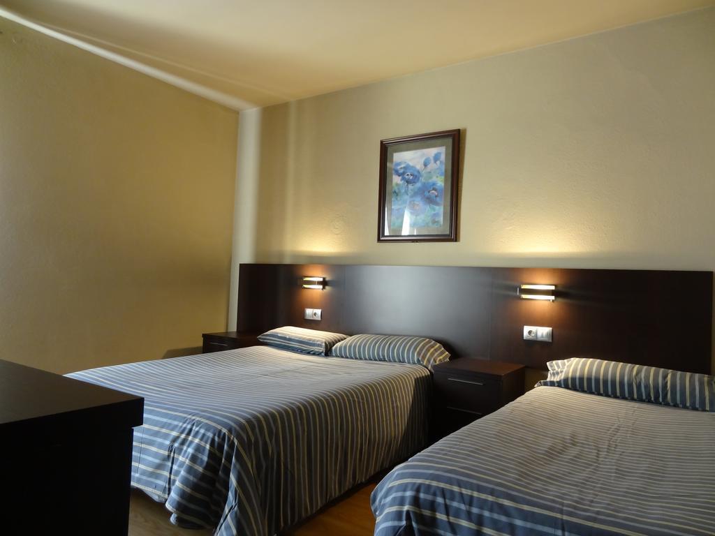 Hotel Hostal Cal Forner Andora  Pokój zdjęcie