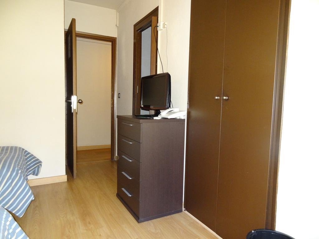 Hotel Hostal Cal Forner Andora  Pokój zdjęcie